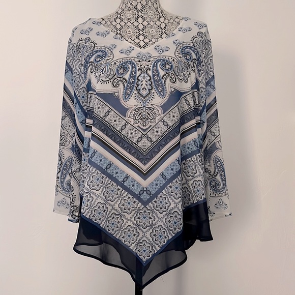 DR2 Flowy Chiffon Blouse - Picture 1 of 5